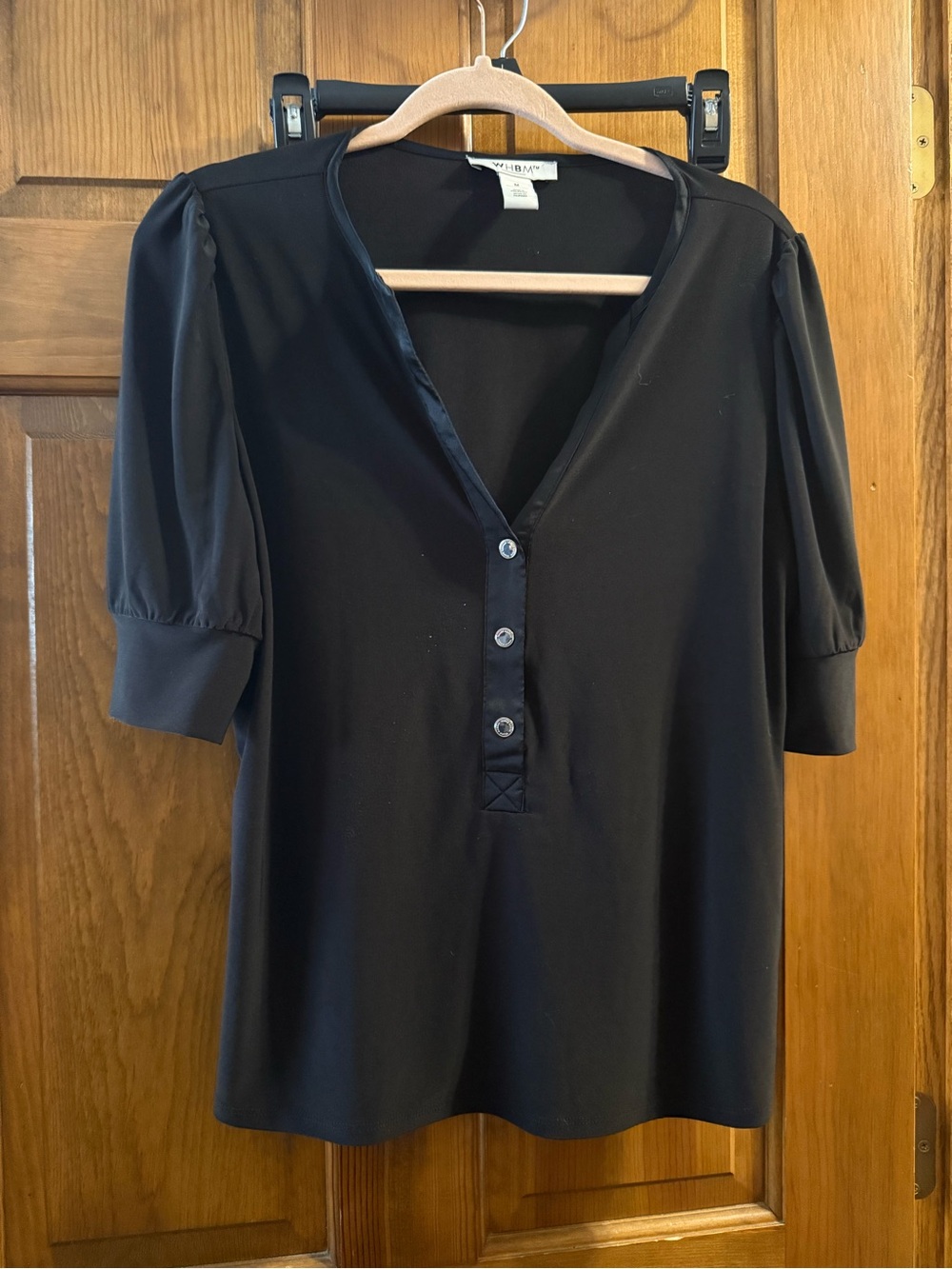 White House Black Market medium V-Neck Button short sleeve blouse
